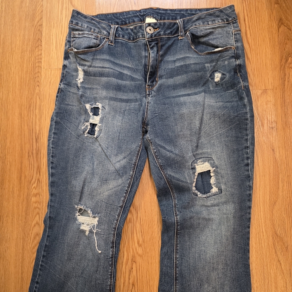 Faded Glory Distressed Patched Denim Blue Stretch Jeans Womens Plus Size 16W - Picture 3 of 16